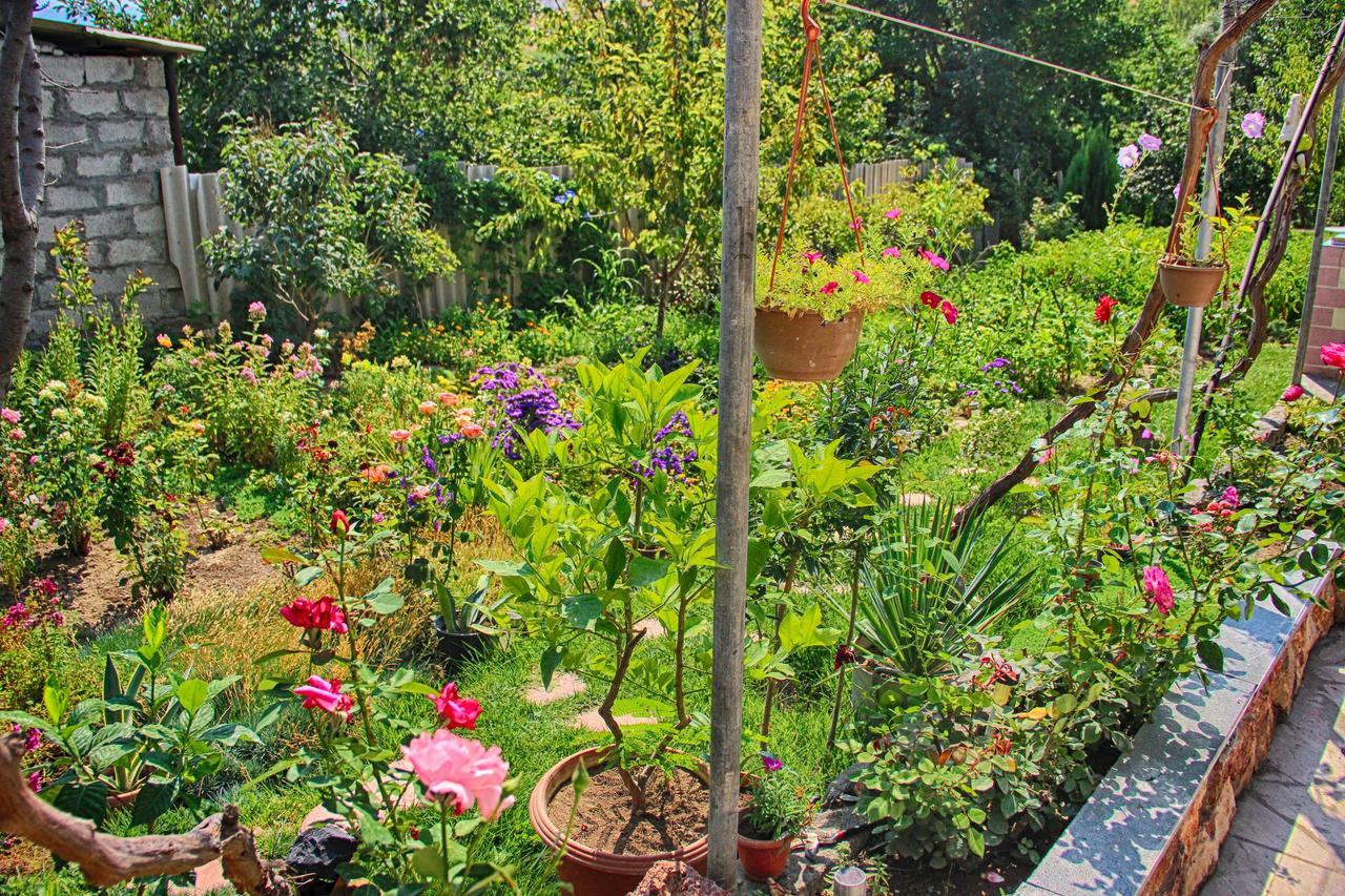 Ashot & Gohar B&B Chʼiva Dış mekan fotoğraf